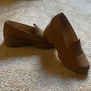 Naturalizer Cabaret tan loafer